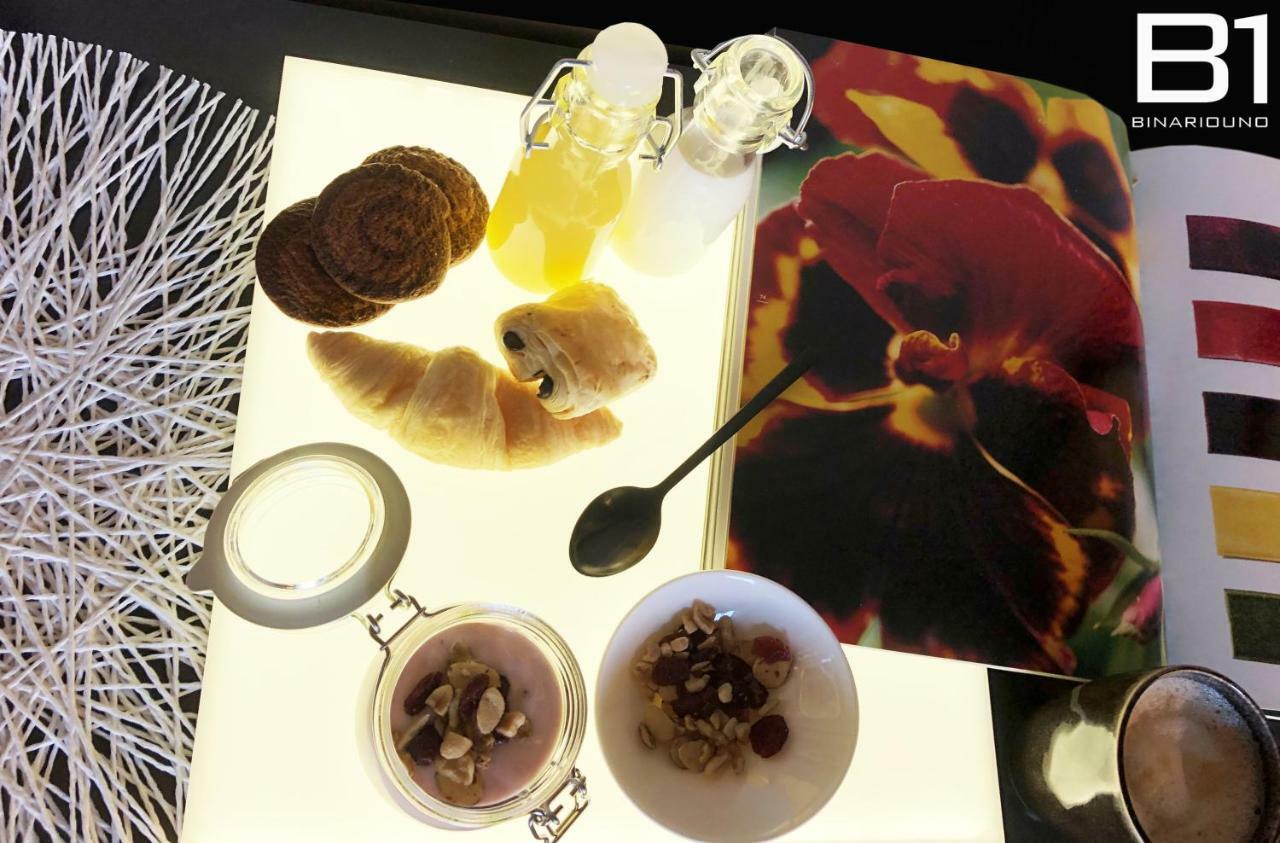 Binariouno Bed & Breakfast Bologna Bagian luar foto